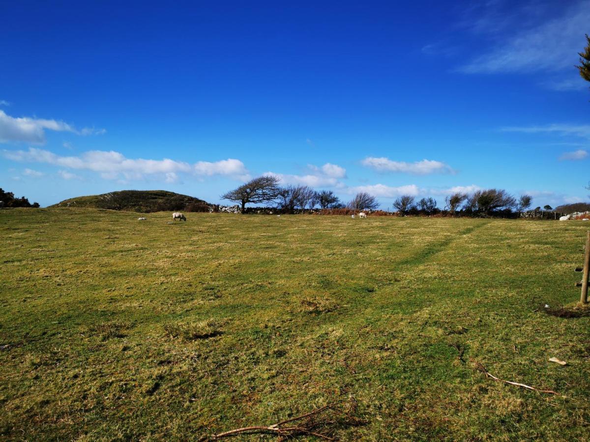 Ty Gwennol Near Gilfach Goch Appartement Llanbedr  Buitenkant foto